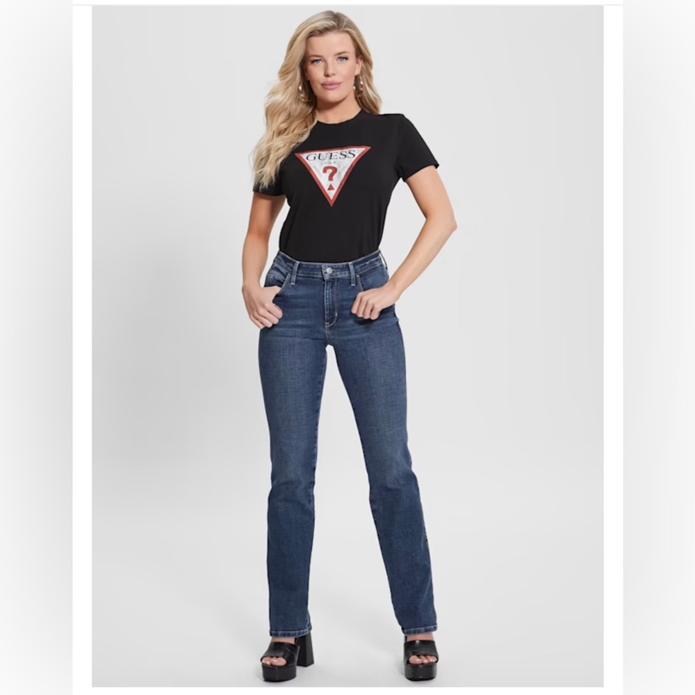 Women’s Guess Eco Triangle Logo Tee Size XL